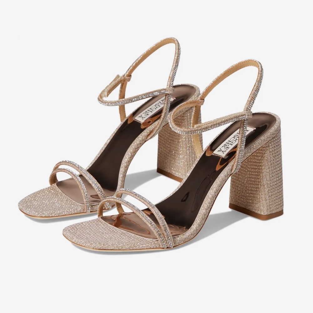NEVER WORN, Badgley Mischka pale gold block heel, 6